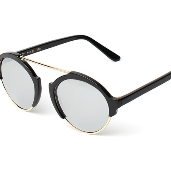 Milan III Sunglasses - Illesteva - Picture 9 of 9